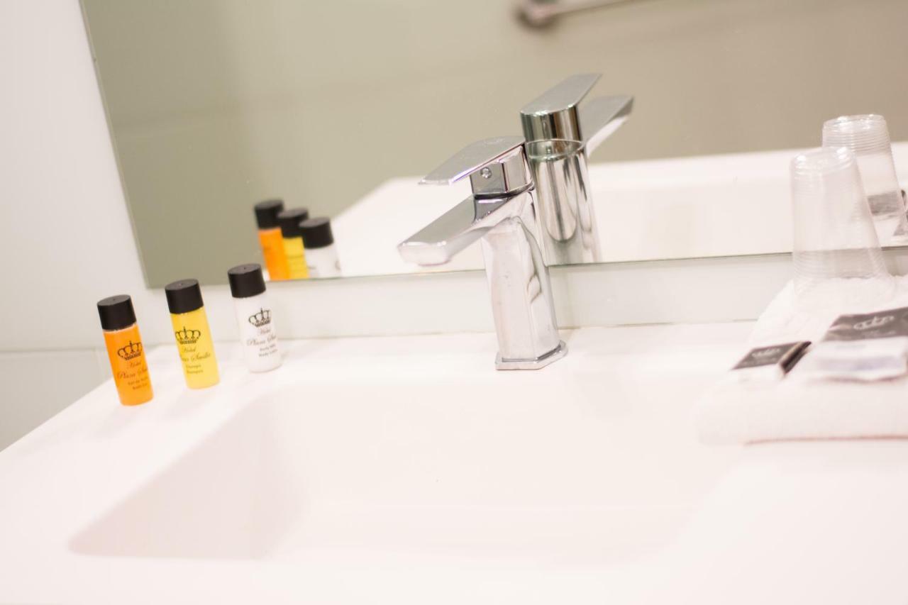 Twin Room,1698017671:JPEG